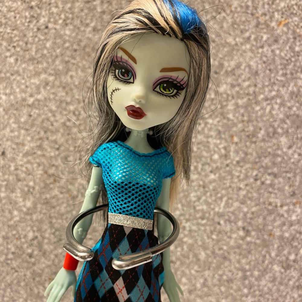 Monster High Skelita Basic Doll Frankie Stein Doll